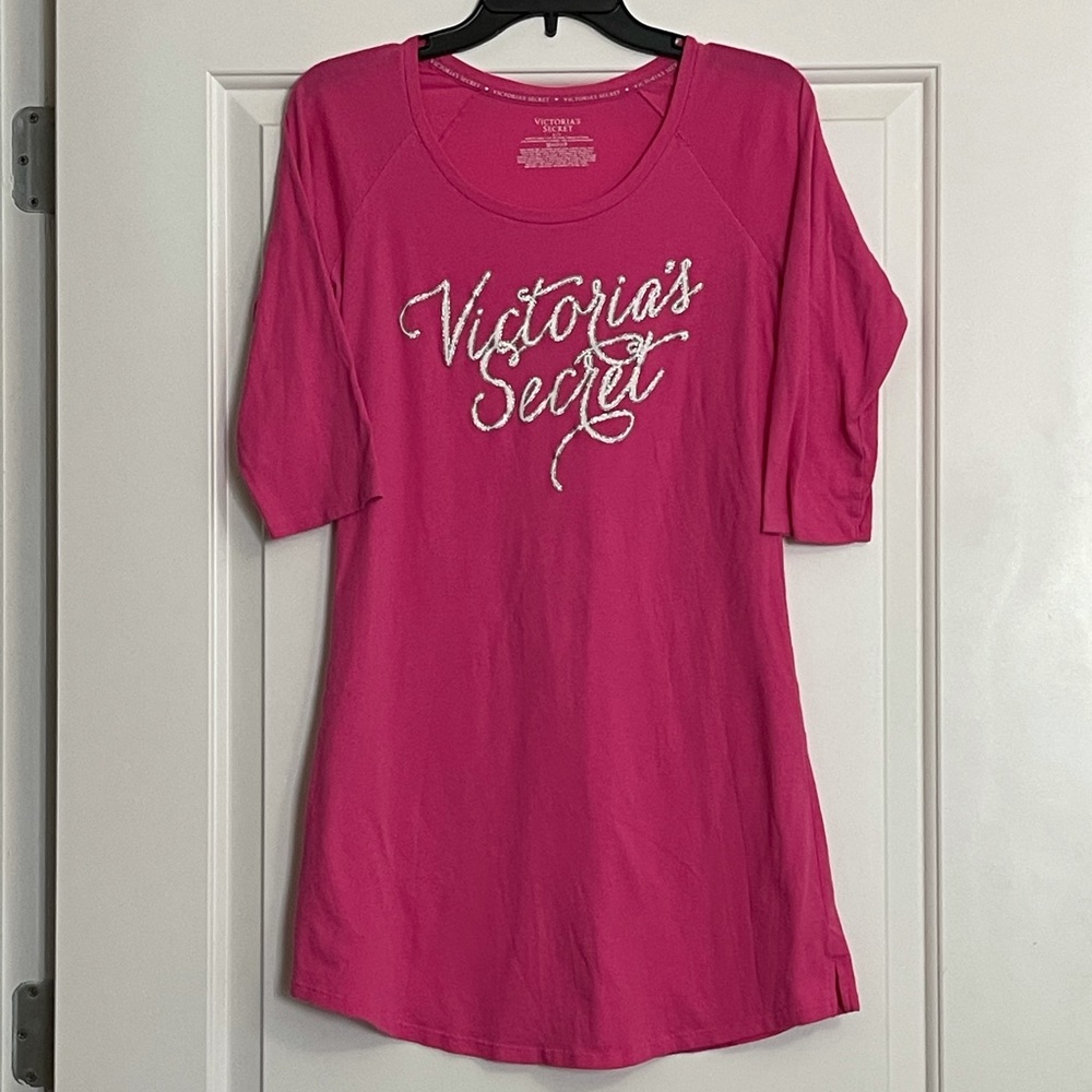 VICTORIA’S SECRET Sleepshirt Pink with White/Silver Logo! Sz S